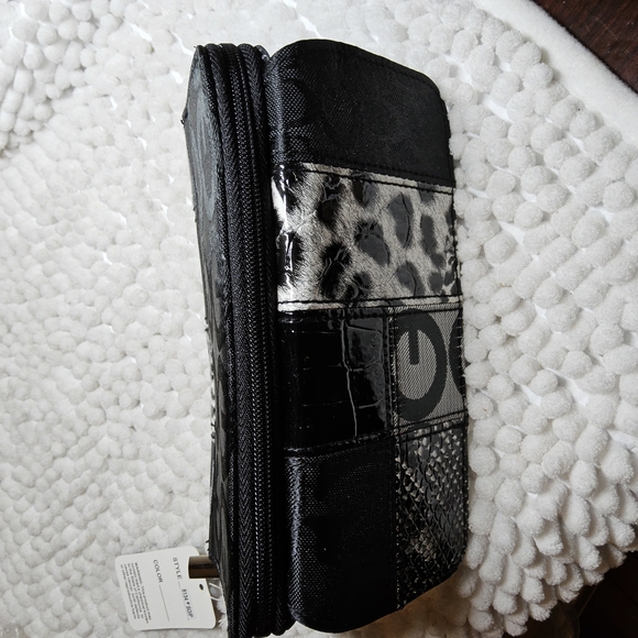 Black and White Patchwork Wallet - Picture 4 of 9